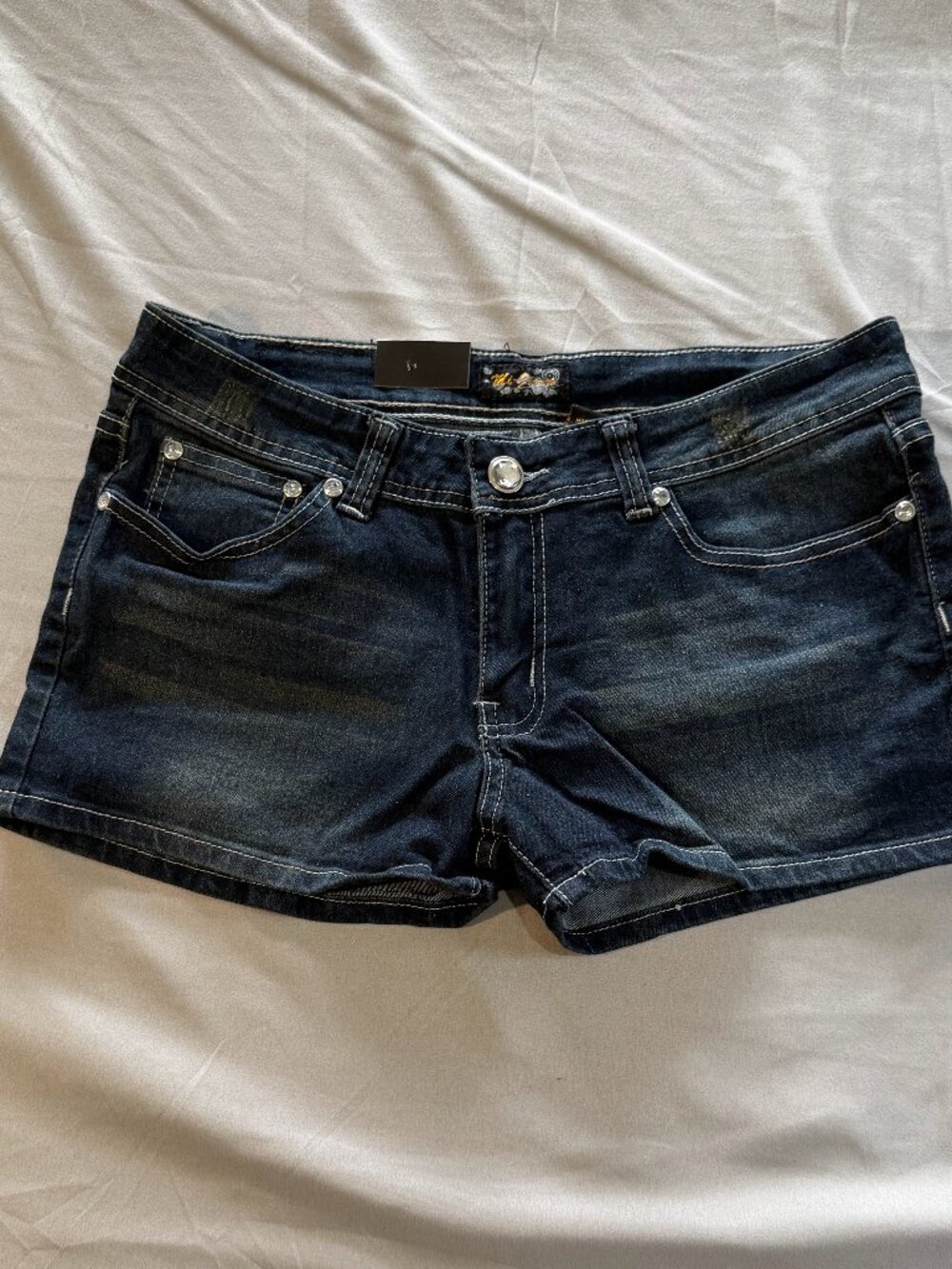 Mi-Jeans USA Junior's Low Rise Rhinestone & Pearl Accents Denim Shorts Sz 11 NWT
